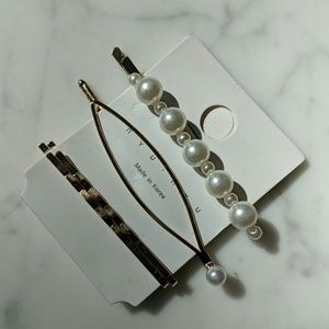 Set of 3 Pearl Barrettes Hair Clips